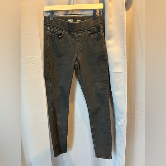 ⭐️3 for $20⭐️| Levi Strauss Signature Gold Skinny Jeans | size 26 | Black (Noir) - Picture 2 of 8